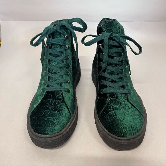 QUPID | Green Velvet Dream Creeper Hi Top Platform Sneaker 9 - Picture 2 of 9